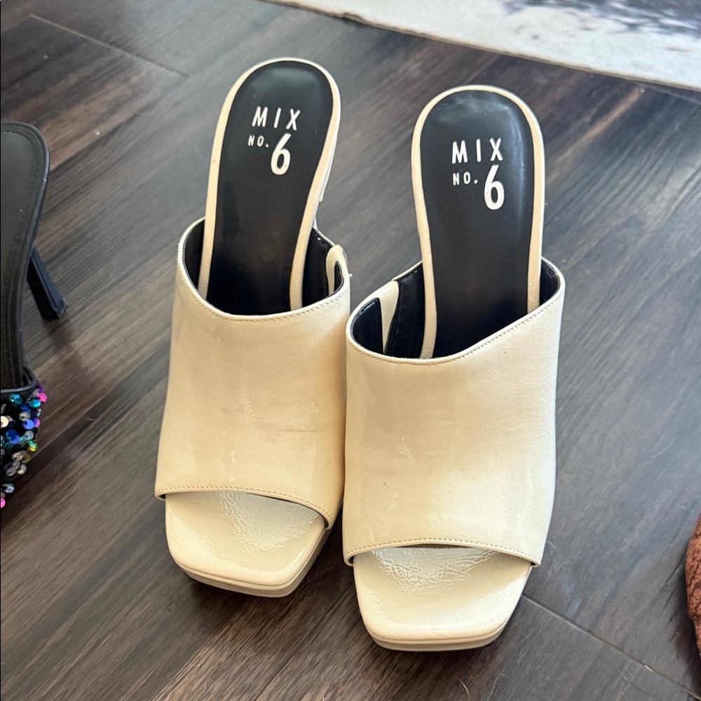 Mix No. 6 Women's Tan Mules